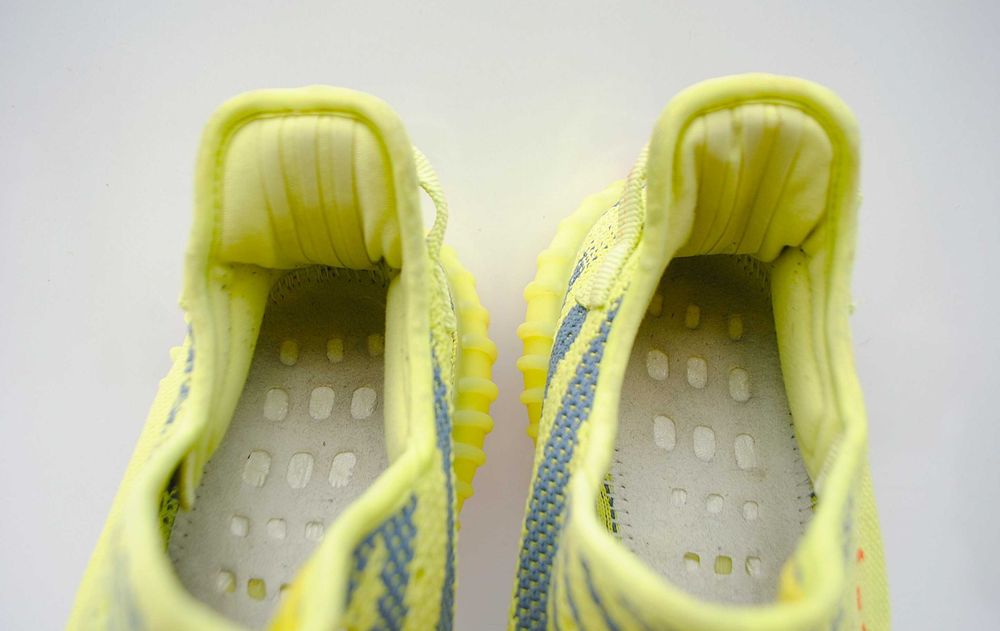 Adidas Yeezy Boost 350 V2 Semi Frozen Yellow