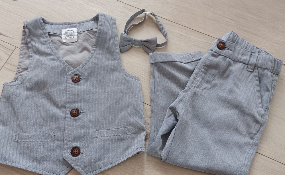 Kamizelka i spodnie garniturowe z muszką dla chłopca