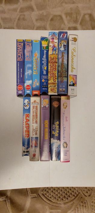 Bajki  kasety VHS ,zestaw 12 sztuk