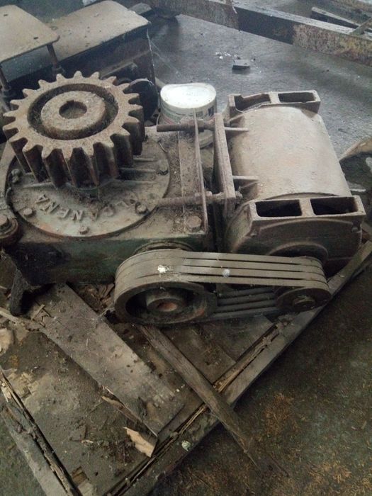 Caixas redutoras de diversos tamanhos i reduções