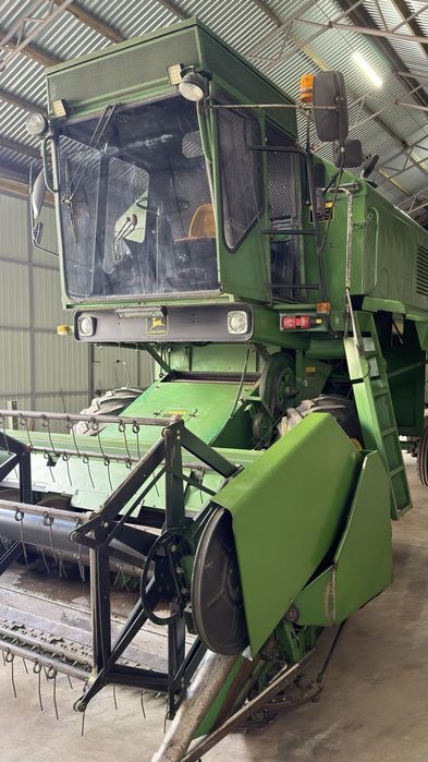 Продам комбайн John Deere 1052