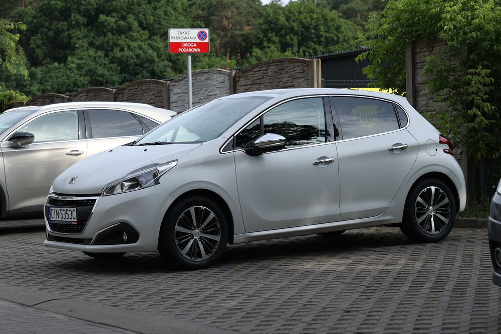 Peugeot 208 1.2 Puretech 100km