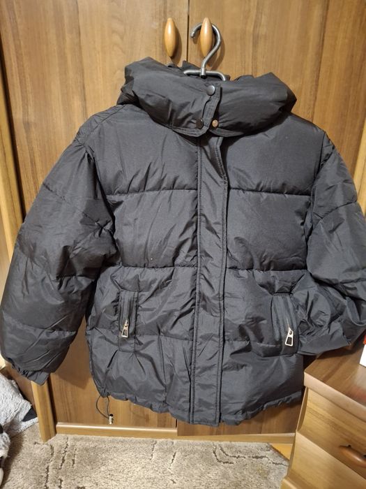 Жіноча куртка пуховик