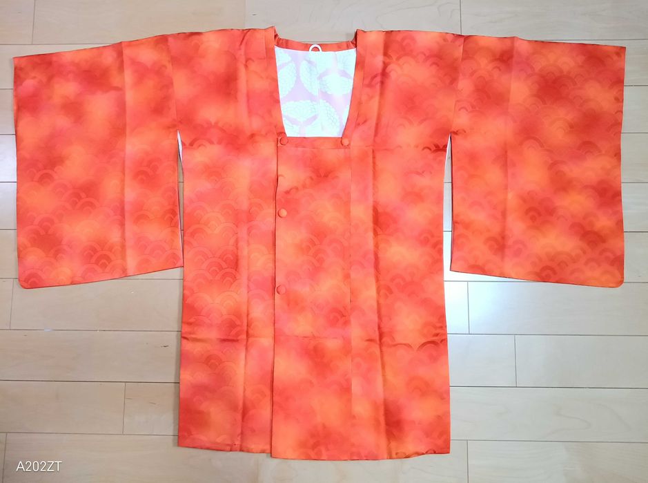 Japoński michiyuki haori na kimono pomarańczowy seigaiha vintage