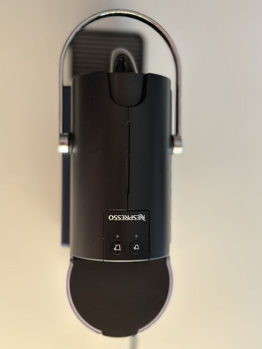 Máquina Nespresso usada, com garantia de 2 anos