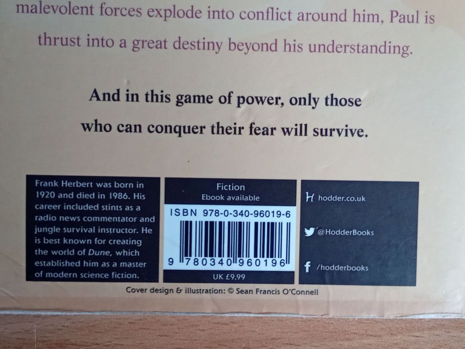 Livro DUNE de Frank Herbert