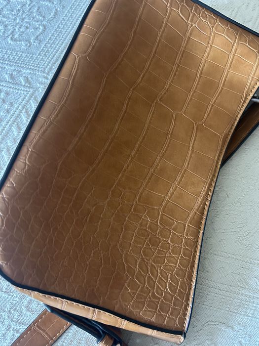 Mala Camel Parfois