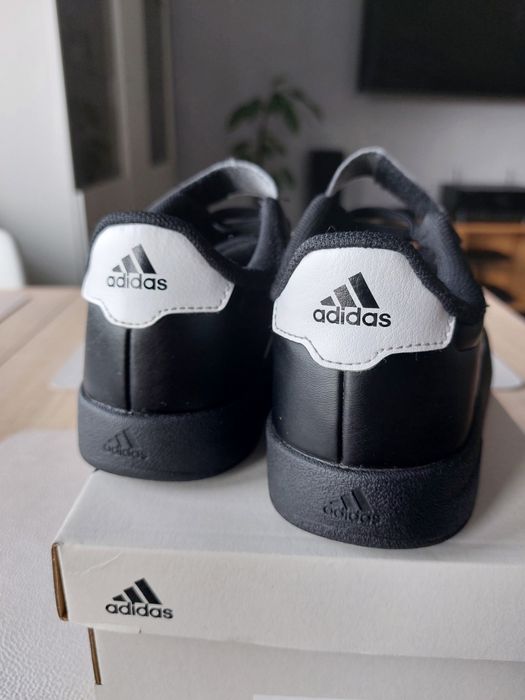 Buty Adidas rozmiar 33