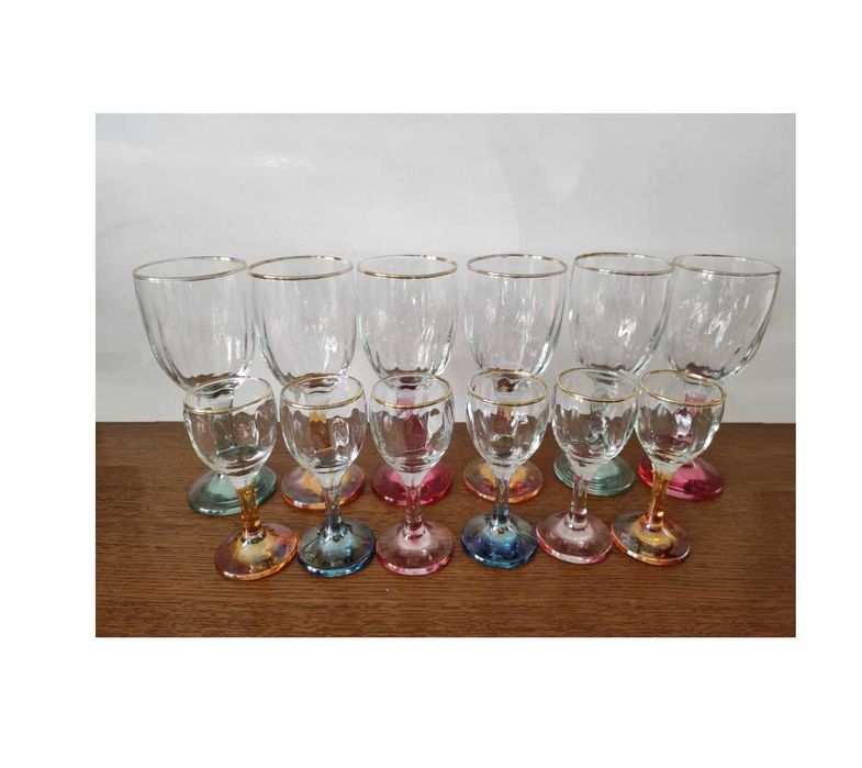 12 sztuk włoskie kieliszki  Murano kolorowe złocone zabytkowe unikatowe kolekcjonerskie