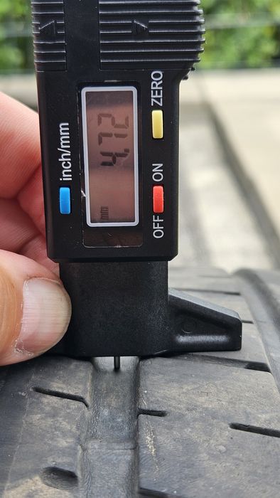 2 Opony Pirelli  255 35 R18 run flat