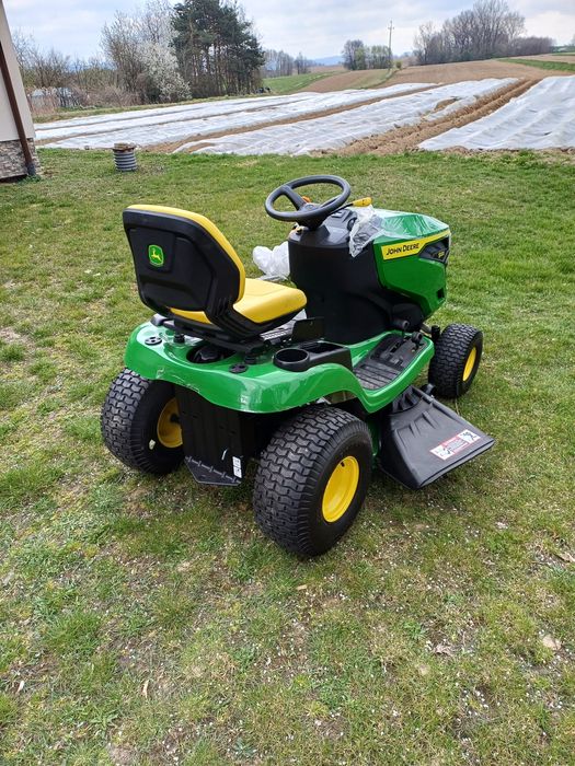 Traktorek  kosiarka John deere  s120 s130 s140