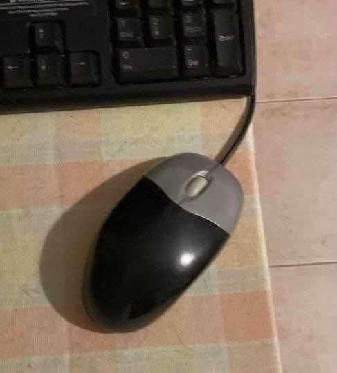 PC HP dektop i5 4gb ram, 512gB hdd. Com monitor, teclado e rato