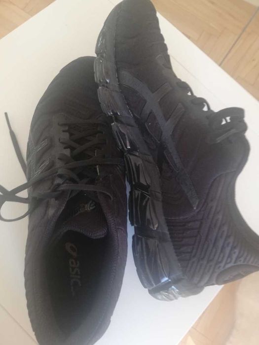 Asics buty sportowe nr 40