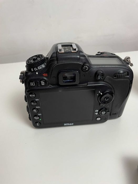 Kit Nikon D7200 + 35mm 1.8 + (oferta) 18-140mm + 2 baterias originais