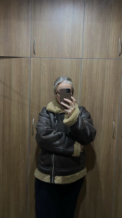 Дубленка зимняя теплая 38 р