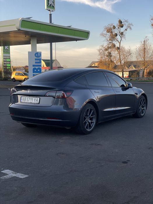 Тесла model 3