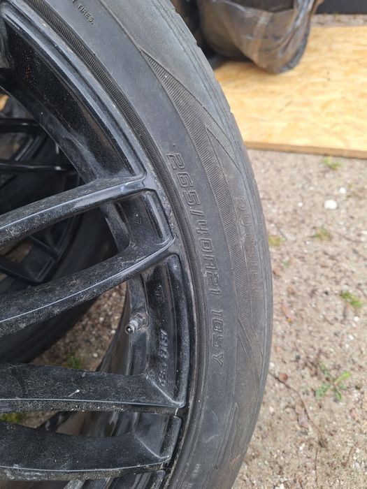 Felgi z oponami lato zima