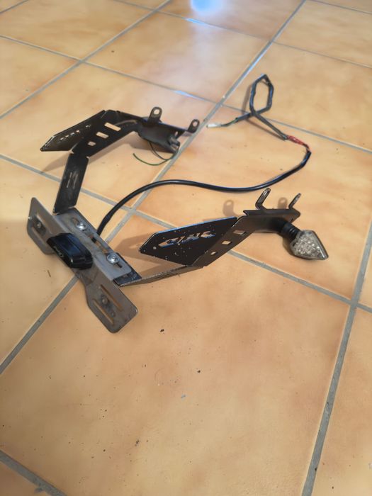 Suporte matrícula R&G para Honda cbr 03 a 07