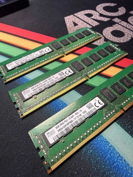 Kości pamięci RAM DDR4 ECC | SK hynix 1 x 8GB