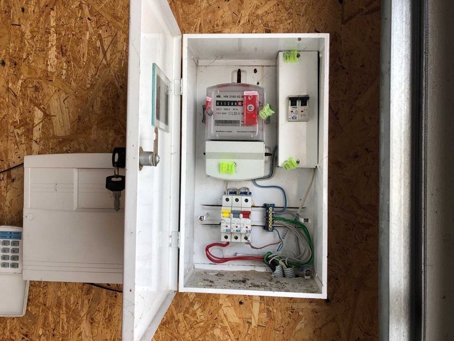 Продаж капітального гаражного приміщення по пр. Молоді