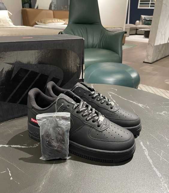 Nike Air force 1 Supreme Czarny rozmiar 43 Nowe
