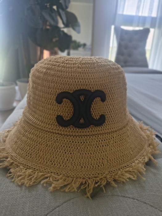 Kapelusz Celine na słońce czarne tłoczone logo emblemat