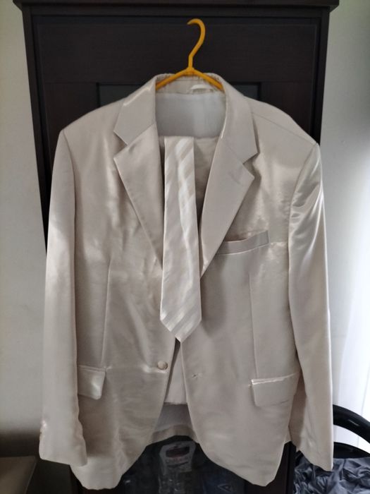 Garnitur ecru błyszczący