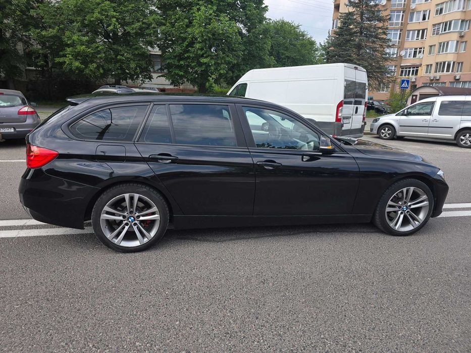 BMW 318d 2013 2.0 Дизель Механіка