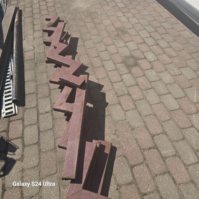 Sprzedam konstrukcje schodów