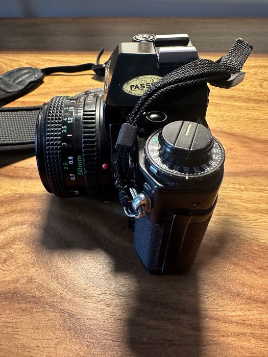 Canon A1 + Lente 50mm f/1.8 em Excelente Estado - 35mm Film Camera