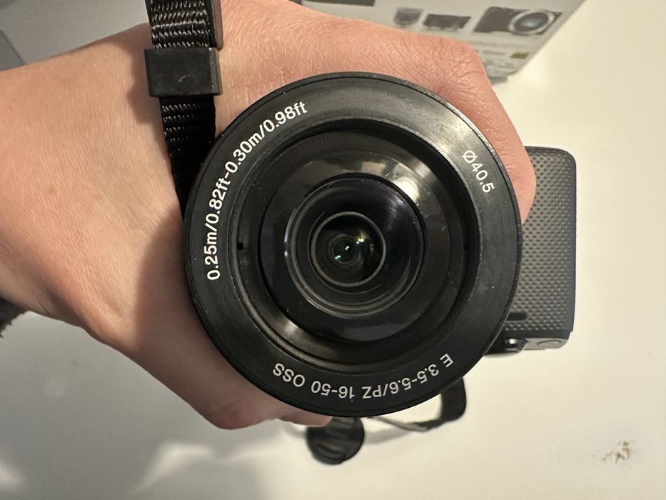 Фотоапарат Sony Alpha NEX-5t , обʼєктив 16-50mm