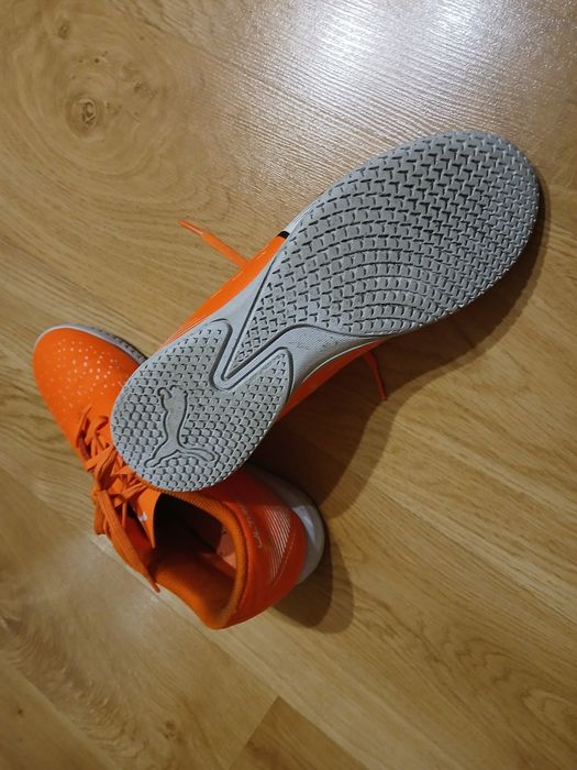 Halówki Puma Ultra Play It Jr r.38.5