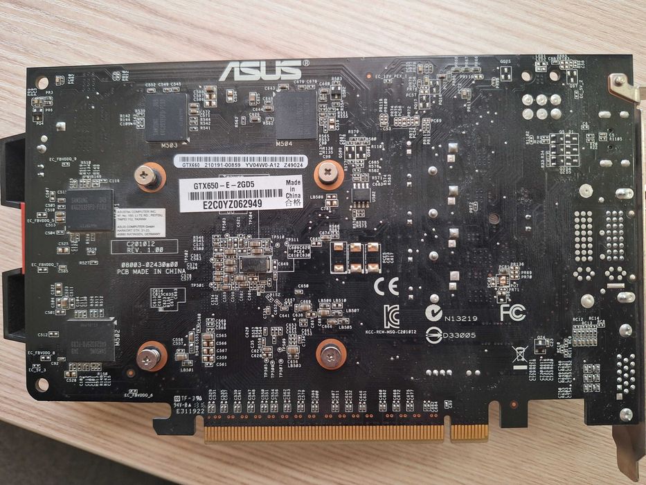 Відеокарта GTX 650 2GB\GeForce GTS 250 512 MB\Radeon HD 2600XT,256mb
