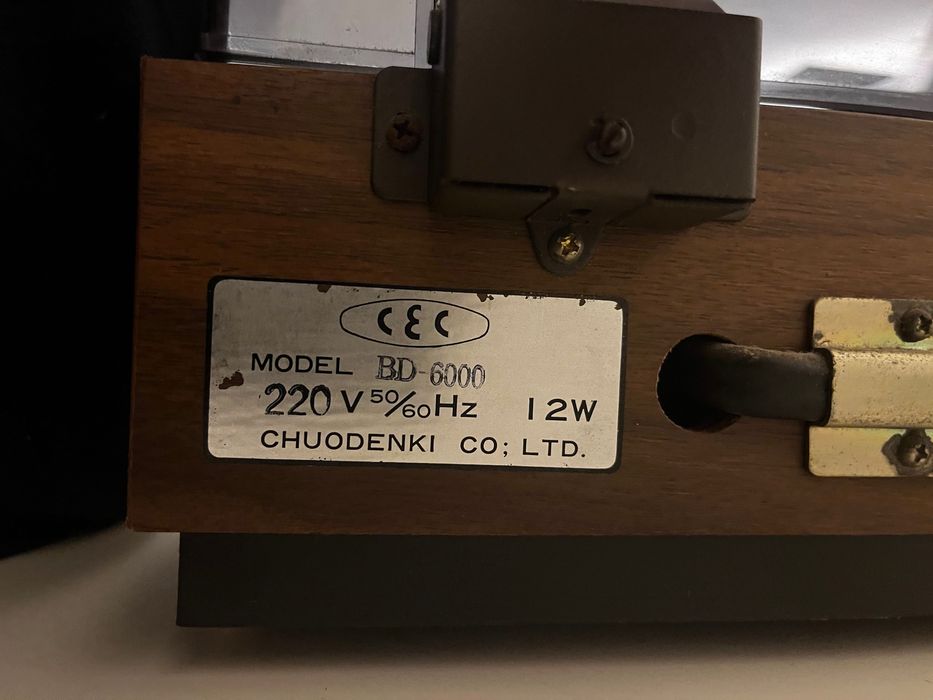 Gira discos CEC BD 6000 - Irrepreensível