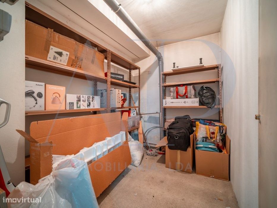 Apartamento T1 com Terraço em Fermentões