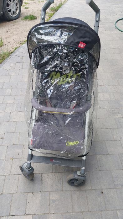 Spacerówka  . Cena 200zł