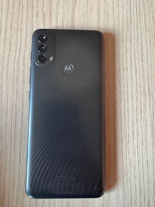 Телефон Motorola E 40
