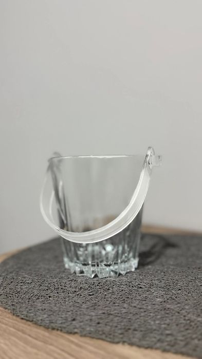 Loiças de utilidade e decoração cada peça 10 euros