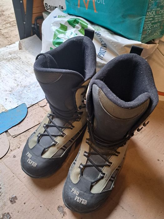 Buty snowboardowe Pro flyer, rozmiar 45