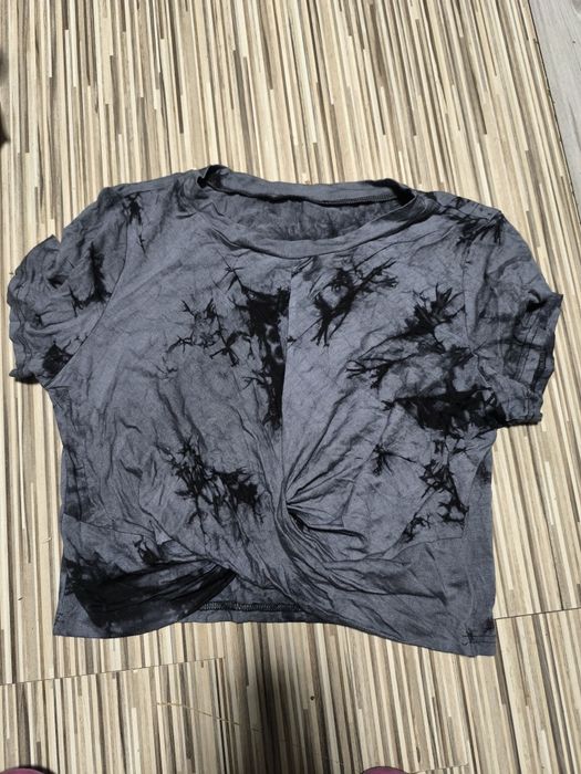 Krótki top sportowy