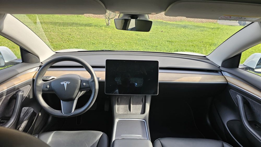 Tesla Model 3 Standard Range Plus  RWD