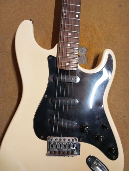 Guitarra eko antiga