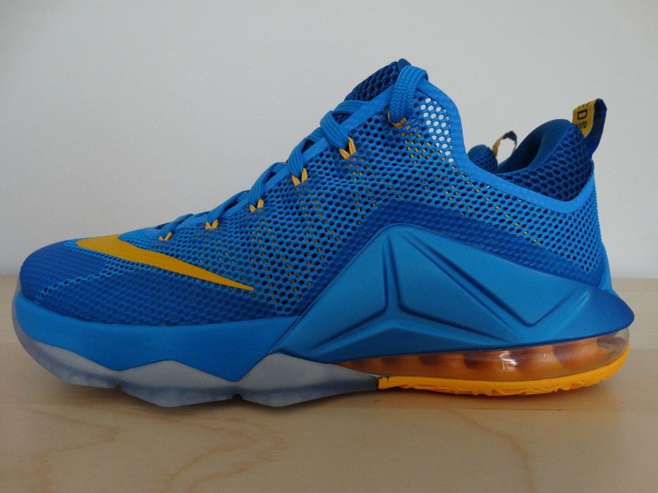 Кросівки LeBron 12 Low entourage