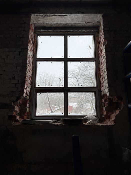 Продаж комерційного приміщення 113,9 м² у зручній локації під ремонт