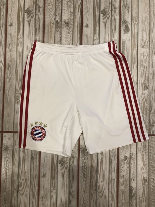 Спортивные шорты Adidas FC BAYERN NUNCHEN