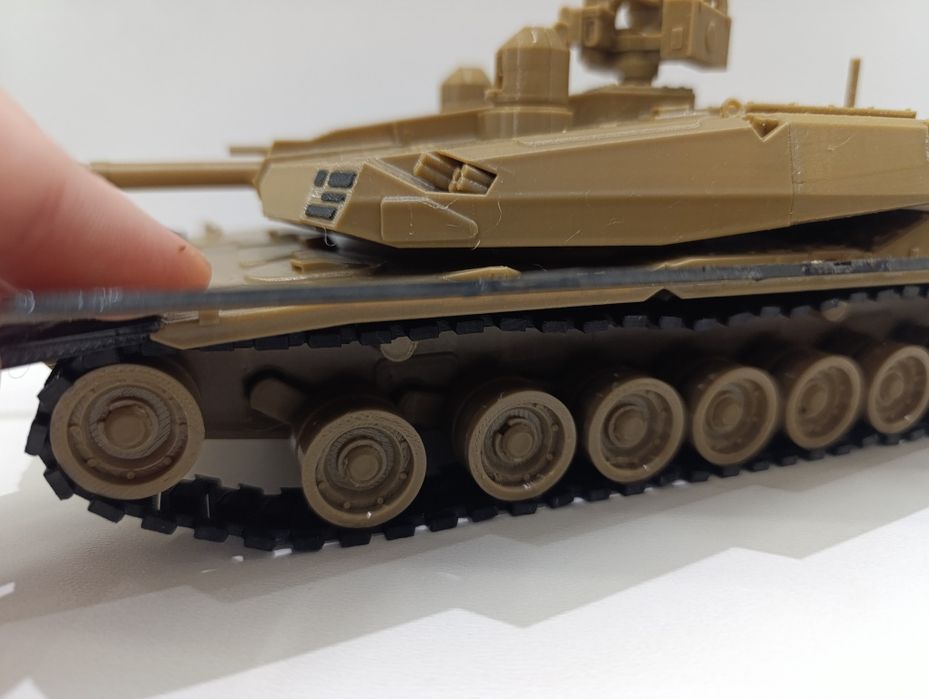 Модель танку Abrams X 1:35