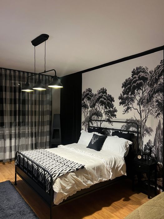 Оренда подобово приватного будинку  з приватним заіздом.