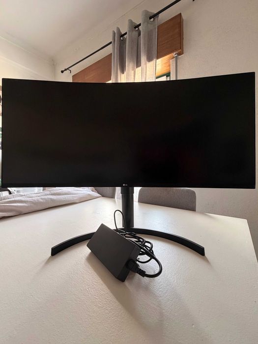 Monitor LG UltraWide 35''