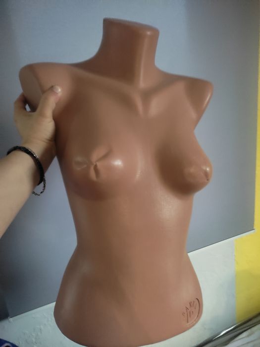 Манекен жіночий ,торс