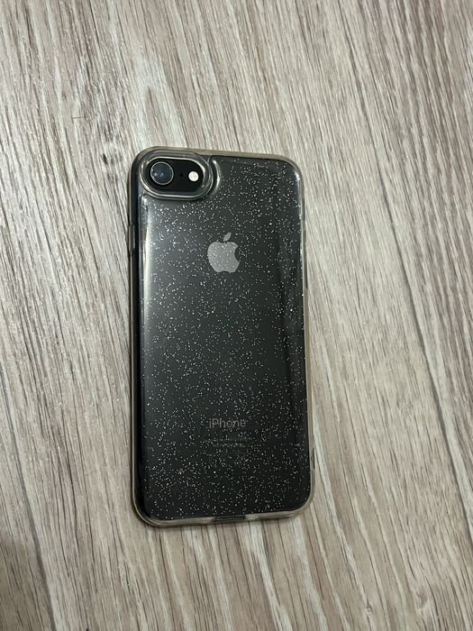 Чохли IPhone 8